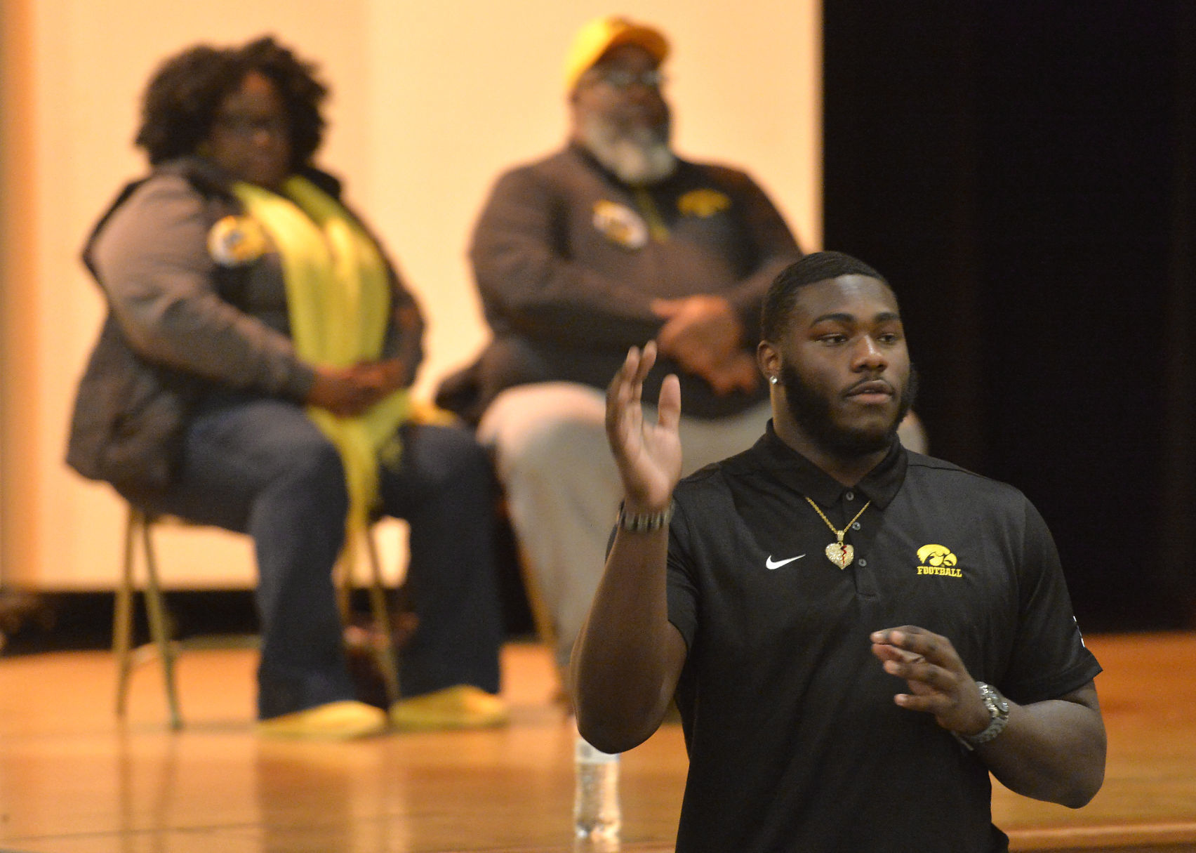 DAVIYON NIXON SPEAKS AT LINCOLN